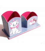 Porta caneta e porta clips decorado em M D F.